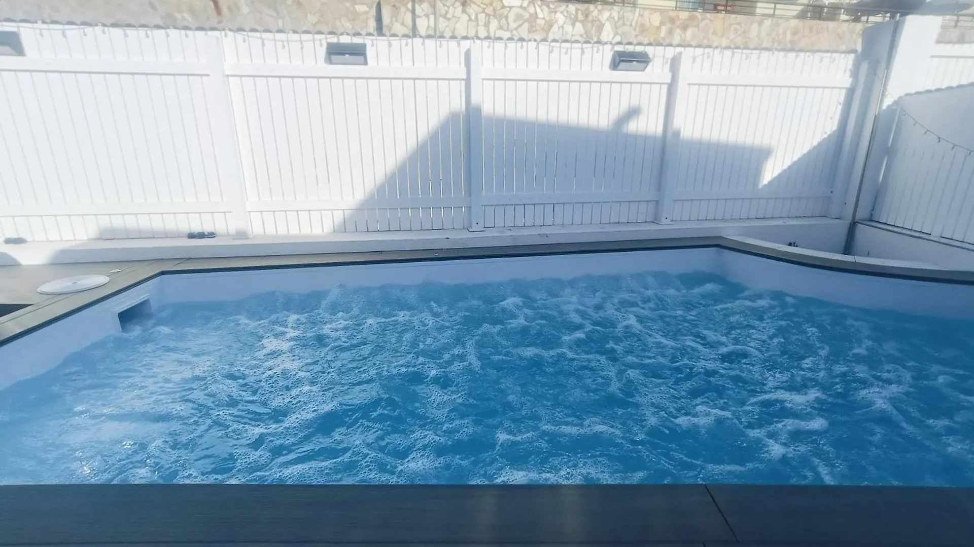 Big Villa Puerto Rico With Heated Saltwater Jacuzzi Pool & Bbq & Private Parking Spain