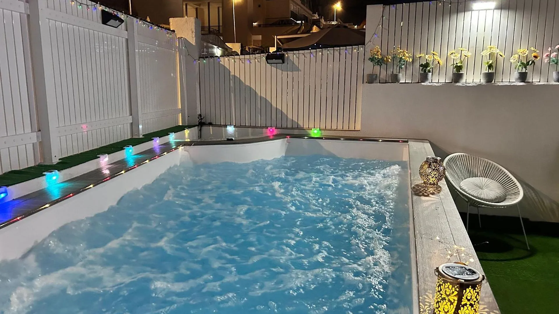 Big Villa Puerto Rico With Heated Saltwater Jacuzzi Pool & Bbq & Private Parking Apartment