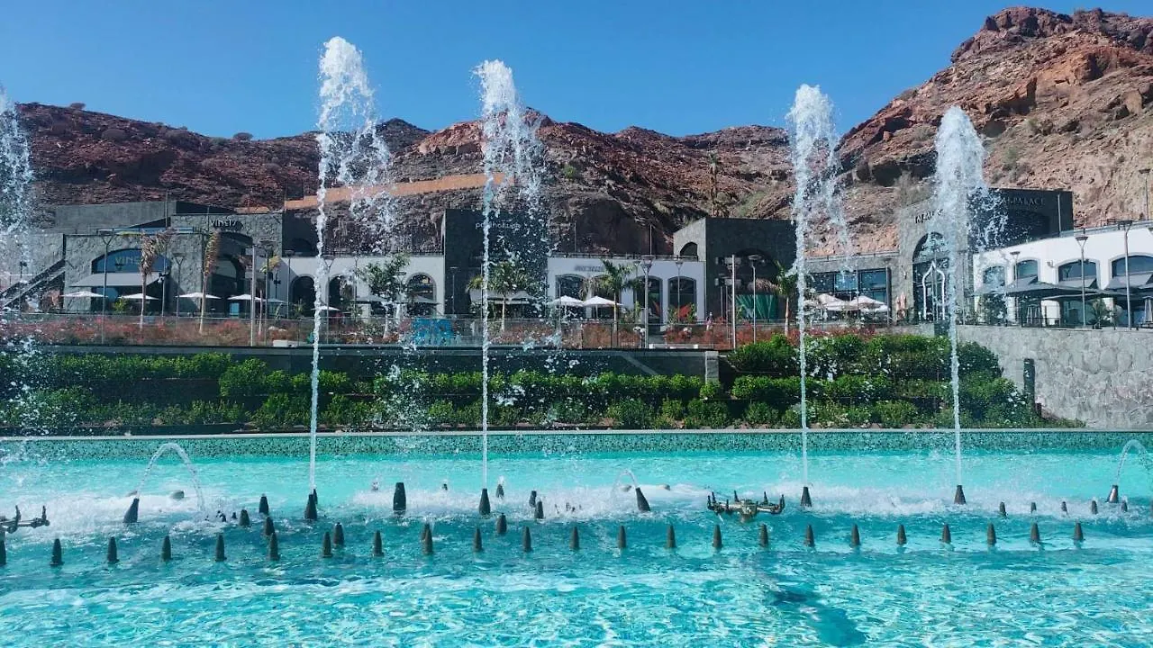 Big Villa Puerto Rico With Heated Saltwater Jacuzzi Pool & Bbq & Private Parking 0*, Puerto Rico (Gran Canaria)