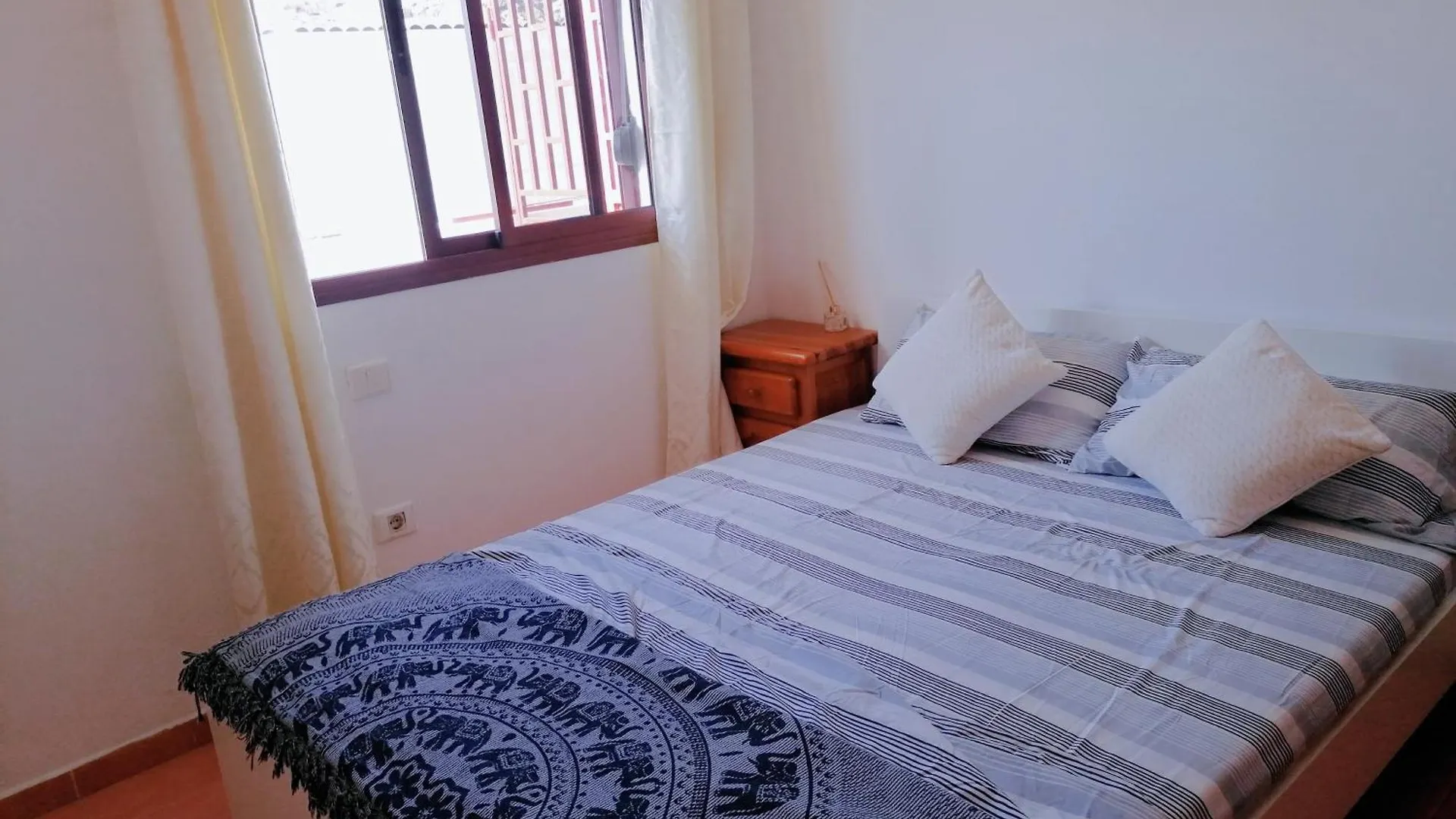 Big Villa Puerto Rico With Heated Saltwater Jacuzzi Pool & Bbq & Private Parking Spain