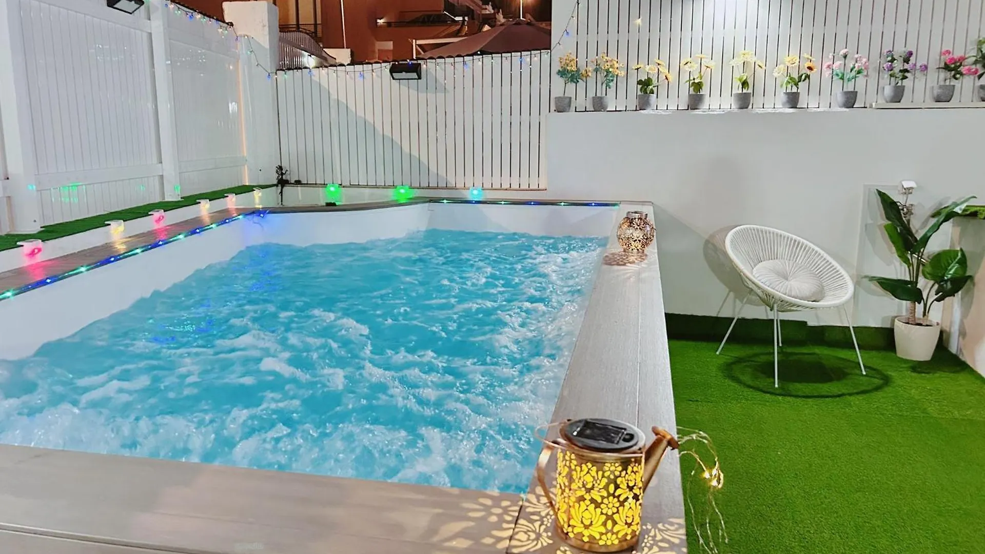 Big Villa Puerto Rico With Heated Saltwater Jacuzzi Pool & Bbq & Private Parking contacts
