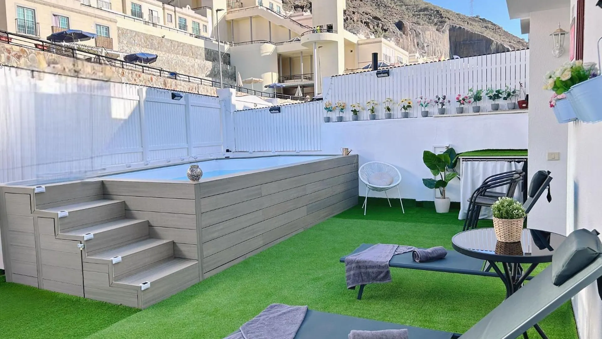 Big Villa Puerto Rico With Heated Saltwater Jacuzzi Pool & Bbq & Private Parking 0*, Puerto Rico (Gran Canaria) Spain