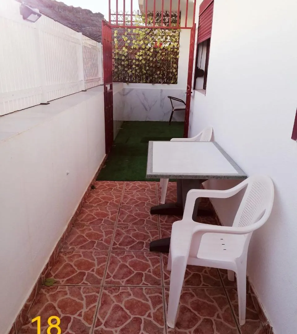Big Villa Puerto Rico With Heated Saltwater Jacuzzi Pool & Bbq & Private Parking Apartment Puerto Rico (Gran Canaria)